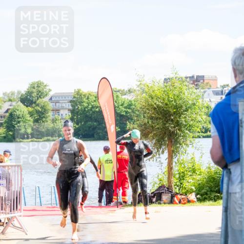 16.06.2024 - 7 Türme Triathlon MichiJ http://msf.ph/oto/6264821 16.06.2024 11:10:23 Schwimmen 15, 42, 47, 201, 246 meine-sportfotos.de