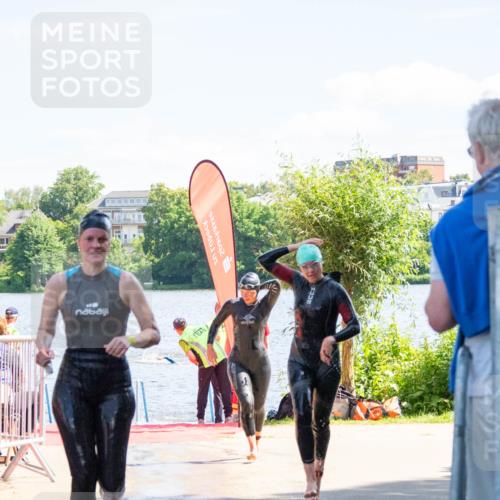 16.06.2024 - 7 Türme Triathlon MichiJ http://msf.ph/oto/6264829 16.06.2024 11:10:25 Schwimmen 42, 47, 201, 246, 269 meine-sportfotos.de