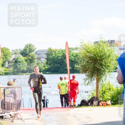 16.06.2024 - 7 Türme Triathlon MichiJ http://msf.ph/oto/6264858 16.06.2024 11:10:33 Schwimmen 42, 47, 201, 246, 269, 292 meine-sportfotos.de