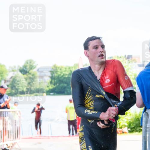 16.06.2024 - 7 Türme Triathlon MichiJ http://msf.ph/oto/6264870 16.06.2024 11:10:36 Schwimmen 42, 47, 246, 269, 292 meine-sportfotos.de