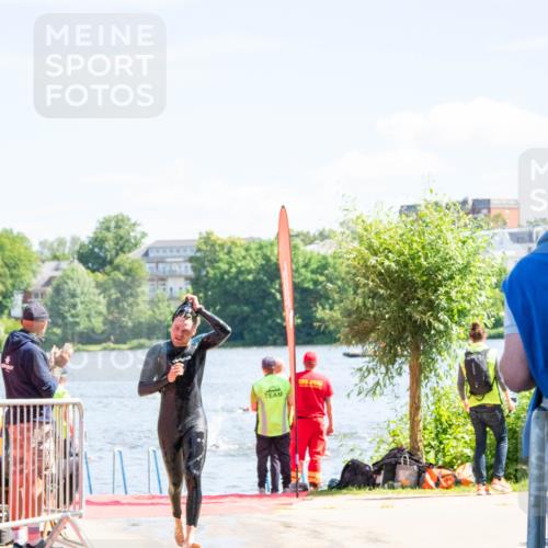 16.06.2024 - 7 Türme Triathlon MichiJ http://msf.ph/oto/6264875 16.06.2024 11:10:40 Schwimmen 42, 246, 269, 292 meine-sportfotos.de
