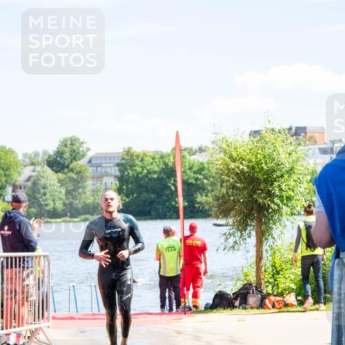 16.06.2024 - 7 Türme Triathlon MichiJ http://msf.ph/oto/6264876 16.06.2024 11:10:40 Schwimmen 42, 246, 269, 292 meine-sportfotos.de