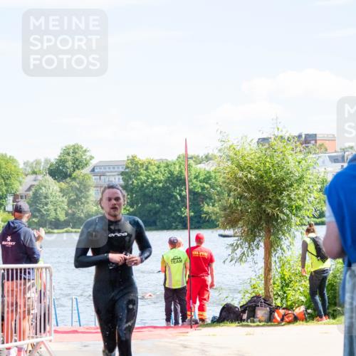 16.06.2024 - 7 Türme Triathlon MichiJ http://msf.ph/oto/6264879 16.06.2024 11:10:41 Schwimmen 42, 246, 269, 292 meine-sportfotos.de
