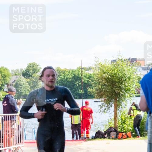 16.06.2024 - 7 Türme Triathlon MichiJ http://msf.ph/oto/6264882 16.06.2024 11:10:42 Schwimmen 42, 246, 269, 292 meine-sportfotos.de