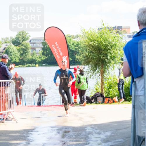 16.06.2024 - 7 Türme Triathlon MichiJ http://msf.ph/oto/6264887 16.06.2024 11:11:02 Schwimmen 42, 43, 226, 246, 269, 277, 292, 297 meine-sportfotos.de