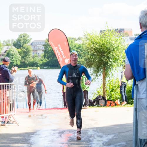 16.06.2024 - 7 Türme Triathlon MichiJ http://msf.ph/oto/6264893 16.06.2024 11:11:04 Schwimmen 43, 226, 246, 269, 277, 292, 297 meine-sportfotos.de