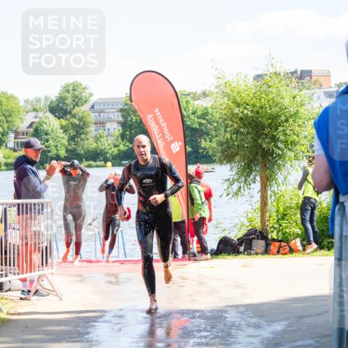 16.06.2024 - 7 Türme Triathlon MichiJ http://msf.ph/oto/6264906 16.06.2024 11:11:07 Schwimmen 43, 226, 246, 269, 277, 292, 297 meine-sportfotos.de