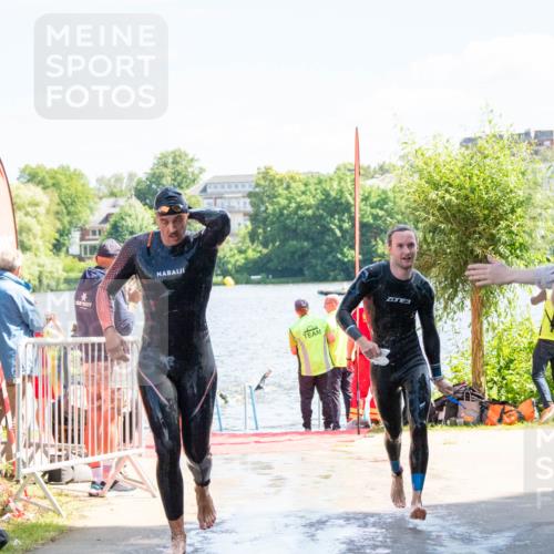 16.06.2024 - 7 Türme Triathlon MichiJ http://msf.ph/oto/6264930 16.06.2024 11:11:12 Schwimmen 43, 226, 277, 292, 297 meine-sportfotos.de