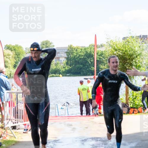 16.06.2024 - 7 Türme Triathlon MichiJ http://msf.ph/oto/6264933 16.06.2024 11:11:13 Schwimmen 43, 226, 277, 292, 297 meine-sportfotos.de