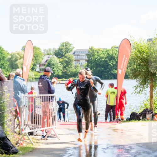 16.06.2024 - 7 Türme Triathlon MichiJ http://msf.ph/oto/6265010 16.06.2024 11:11:51 Schwimmen 9, 44, 159, 180, 192, 213, 247, 249, 273, 602 meine-sportfotos.de