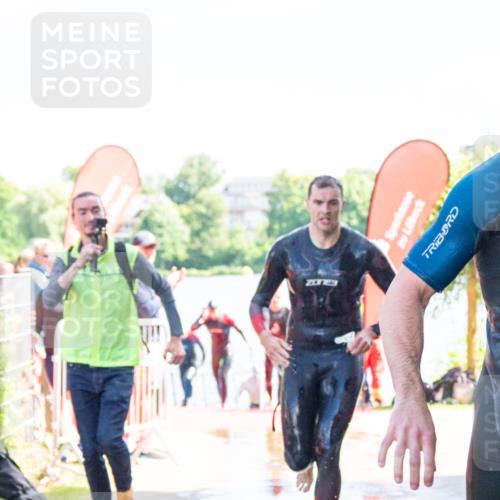 16.06.2024 - 7 Türme Triathlon MichiJ http://msf.ph/oto/6265052 16.06.2024 11:12:08 Schwimmen 9, 44, 180, 213, 247, 249, 602 meine-sportfotos.de