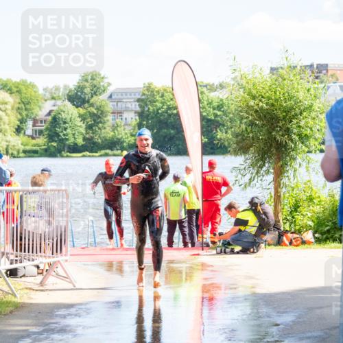 16.06.2024 - 7 Türme Triathlon MichiJ http://msf.ph/oto/6265158 16.06.2024 11:13:24 Schwimmen 32, 40, 148, 152, 157, 164, 188, 209, 259, 279, 295 meine-sportfotos.de