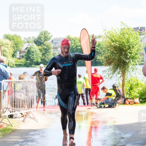 16.06.2024 - 7 Türme Triathlon MichiJ http://msf.ph/oto/6265181 16.06.2024 11:13:30 Schwimmen 32, 40, 148, 152, 157, 164, 171, 188, 209, 259, 279, 295 meine-sportfotos.de