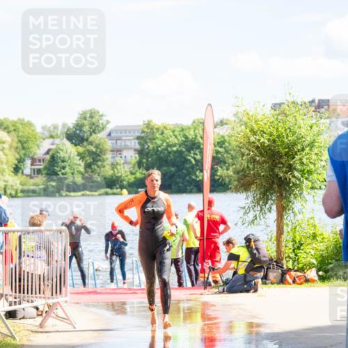 16.06.2024 - 7 Türme Triathlon MichiJ http://msf.ph/oto/6265241 16.06.2024 11:13:53 Schwimmen 40, 48, 164, 171, 253, 259, 279, 291 meine-sportfotos.de