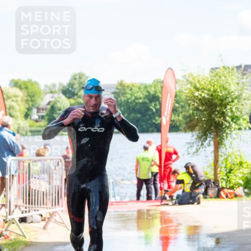 16.06.2024 - 7 Türme Triathlon MichiJ http://msf.ph/oto/6265285 16.06.2024 11:14:17 Schwimmen 48, 229, 253, 291 meine-sportfotos.de