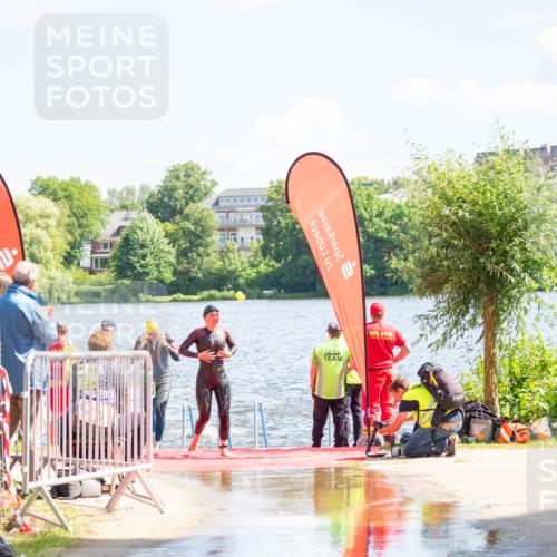 16.06.2024 - 7 Türme Triathlon MichiJ http://msf.ph/oto/6265289 16.06.2024 11:14:19 Schwimmen 48, 229, 253, 291 meine-sportfotos.de