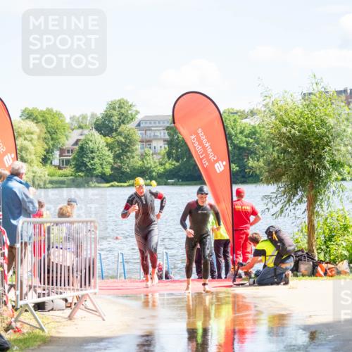 16.06.2024 - 7 Türme Triathlon MichiJ http://msf.ph/oto/6265294 16.06.2024 11:14:22 Schwimmen 48, 229, 291 meine-sportfotos.de