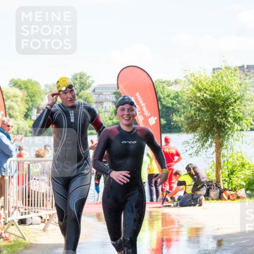 16.06.2024 - 7 Türme Triathlon MichiJ http://msf.ph/oto/6265302 16.06.2024 11:14:26 Schwimmen 229, 260, 291 meine-sportfotos.de
