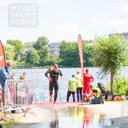 16.06.2024 - 7 Türme Triathlon MichiJ http://msf.ph/oto/6265305 16.06.2024 11:14:29 Schwimmen 229, 260, 291 meine-sportfotos.de