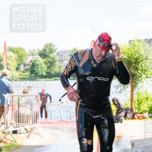 16.06.2024 - 7 Türme Triathlon MichiJ http://msf.ph/oto/6265315 16.06.2024 11:14:35 Schwimmen 229, 260 meine-sportfotos.de