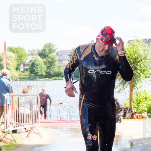 16.06.2024 - 7 Türme Triathlon MichiJ http://msf.ph/oto/6265316 16.06.2024 11:14:35 Schwimmen 229, 260 meine-sportfotos.de