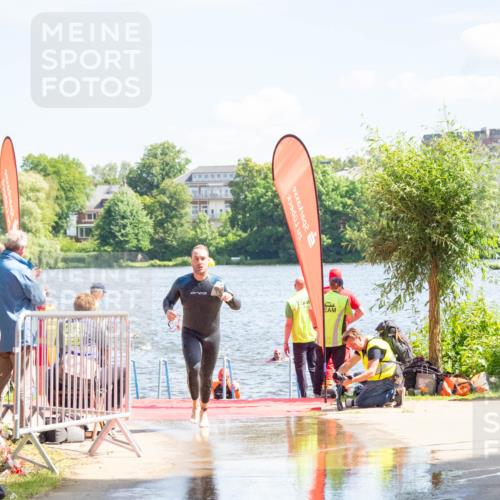 16.06.2024 - 7 Türme Triathlon MichiJ http://msf.ph/oto/6265320 16.06.2024 11:14:38 Schwimmen 215, 229, 260 meine-sportfotos.de