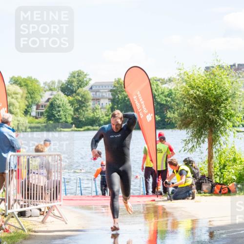 16.06.2024 - 7 Türme Triathlon MichiJ http://msf.ph/oto/6265322 16.06.2024 11:14:39 Schwimmen 215, 229, 260, 267 meine-sportfotos.de