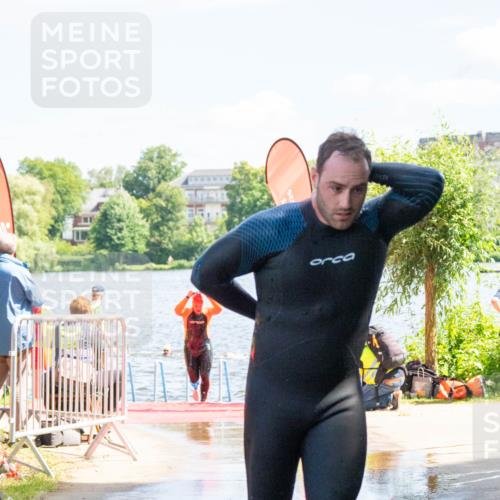 16.06.2024 - 7 Türme Triathlon MichiJ http://msf.ph/oto/6265326 16.06.2024 11:14:41 Schwimmen 45, 215, 229, 260, 267 meine-sportfotos.de