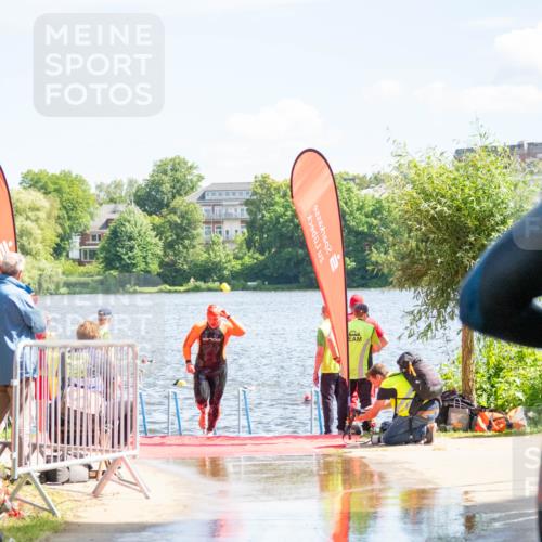 16.06.2024 - 7 Türme Triathlon MichiJ http://msf.ph/oto/6265328 16.06.2024 11:14:42 Schwimmen 45, 215, 229, 260, 267 meine-sportfotos.de