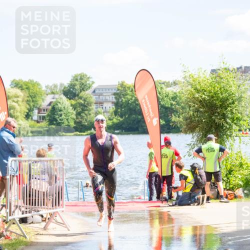 16.06.2024 - 7 Türme Triathlon MichiJ http://msf.ph/oto/6265345 16.06.2024 11:14:51 Schwimmen 21, 45, 166, 215, 260, 267, 294 meine-sportfotos.de