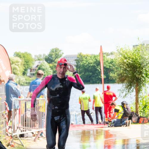 16.06.2024 - 7 Türme Triathlon MichiJ http://msf.ph/oto/6265366 16.06.2024 11:15:12 Schwimmen 21, 45, 166, 215, 267, 287, 294 meine-sportfotos.de