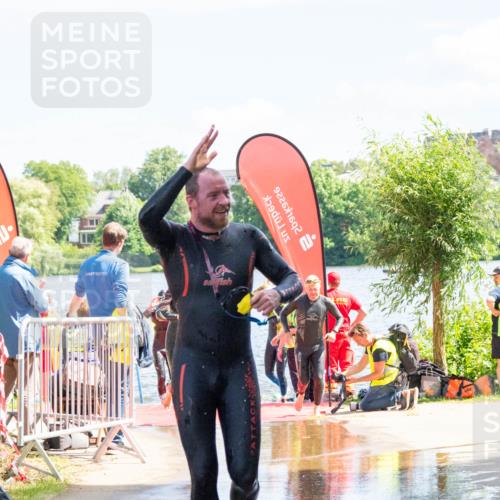 16.06.2024 - 7 Türme Triathlon MichiJ http://msf.ph/oto/6265385 16.06.2024 11:15:23 Schwimmen 21, 45, 166, 182, 183, 215, 267, 275, 287, 294 meine-sportfotos.de