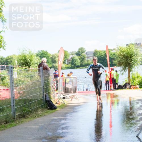 16.06.2024 - 7 Türme Triathlon MichiJ http://msf.ph/oto/6265449 16.06.2024 11:15:56 Schwimmen 163, 182, 183, 193, 219, 275, 283 meine-sportfotos.de
