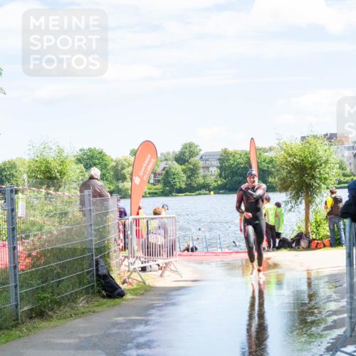 16.06.2024 - 7 Türme Triathlon MichiJ http://msf.ph/oto/6265480 16.06.2024 11:16:10 Schwimmen 30, 158, 163, 193, 199, 219, 283 meine-sportfotos.de