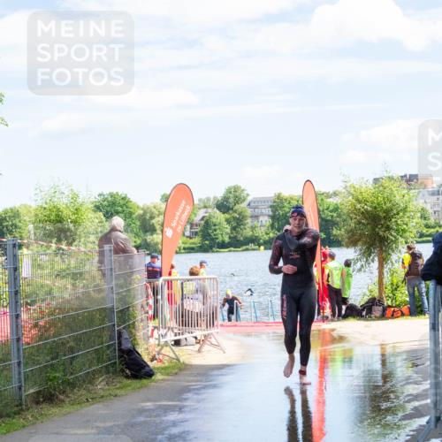 16.06.2024 - 7 Türme Triathlon MichiJ http://msf.ph/oto/6265486 16.06.2024 11:16:11 Schwimmen 30, 158, 163, 193, 199, 219, 283 meine-sportfotos.de