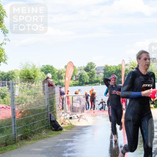 16.06.2024 - 7 Türme Triathlon MichiJ http://msf.ph/oto/6265525 16.06.2024 11:16:33 Schwimmen 22, 30, 37, 158, 175, 199, 217, 231, 283, 289 meine-sportfotos.de