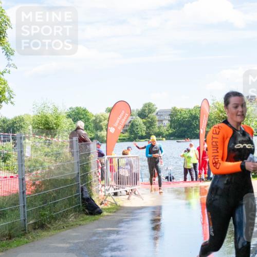 16.06.2024 - 7 Türme Triathlon MichiJ http://msf.ph/oto/6265536 16.06.2024 11:16:39 Schwimmen 22, 30, 37, 158, 175, 199, 217, 230, 231, 289, 298 meine-sportfotos.de