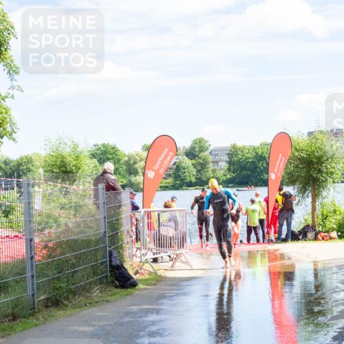 16.06.2024 - 7 Türme Triathlon MichiJ http://msf.ph/oto/6265538 16.06.2024 11:16:40 Schwimmen 22, 30, 37, 158, 175, 199, 217, 230, 231, 289, 298 meine-sportfotos.de