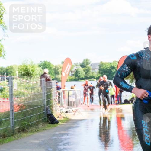 16.06.2024 - 7 Türme Triathlon MichiJ http://msf.ph/oto/6265572 16.06.2024 11:17:01 Schwimmen 22, 27, 37, 186, 217, 230, 231, 272, 289, 298 meine-sportfotos.de
