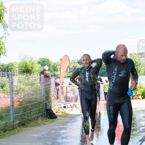 16.06.2024 - 7 Türme Triathlon MichiJ http://msf.ph/oto/6265580 16.06.2024 11:17:05 Schwimmen 22, 27, 37, 165, 186, 217, 230, 231, 242, 272, 289, 298 meine-sportfotos.de