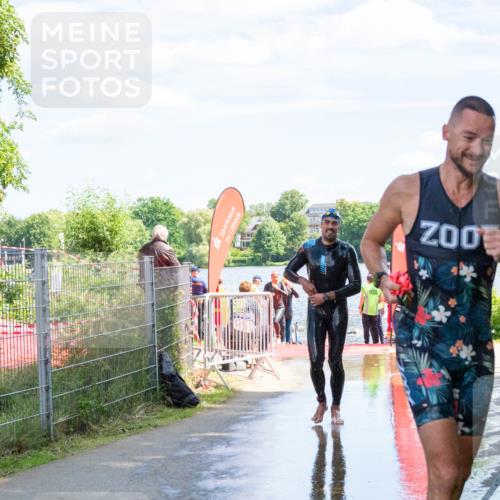 16.06.2024 - 7 Türme Triathlon MichiJ http://msf.ph/oto/6265585 16.06.2024 11:17:08 Schwimmen 22, 27, 37, 165, 186, 230, 237, 242, 272, 289, 298 meine-sportfotos.de