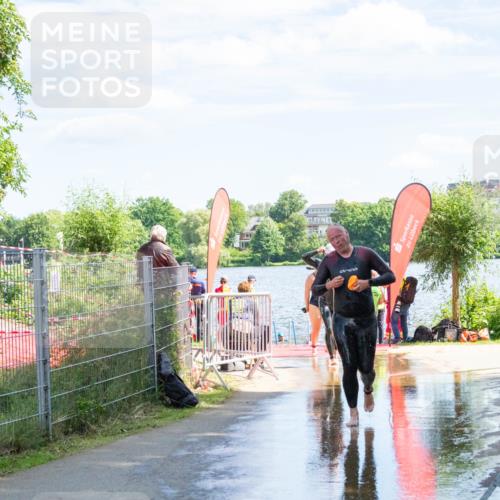 16.06.2024 - 7 Türme Triathlon MichiJ http://msf.ph/oto/6265601 16.06.2024 11:17:17 Schwimmen 22, 27, 165, 186, 227, 230, 237, 242, 272, 298, 618 meine-sportfotos.de