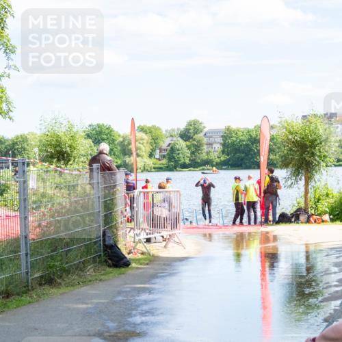 16.06.2024 - 7 Türme Triathlon MichiJ http://msf.ph/oto/6265611 16.06.2024 11:17:22 Schwimmen 27, 28, 165, 186, 227, 230, 237, 242, 272, 298, 618 meine-sportfotos.de