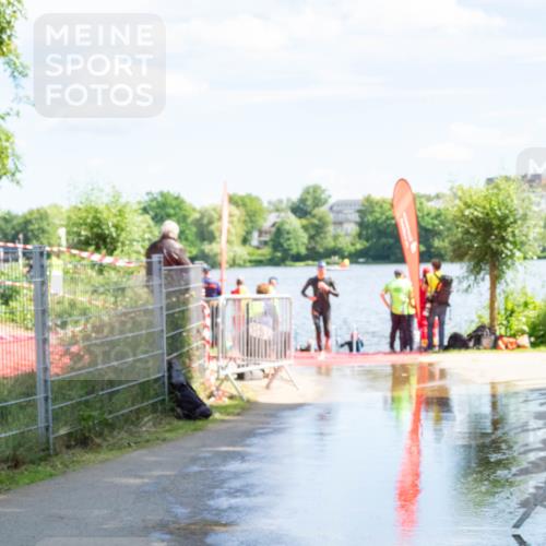 16.06.2024 - 7 Türme Triathlon MichiJ http://msf.ph/oto/6265616 16.06.2024 11:17:25 Schwimmen 27, 28, 165, 186, 227, 237, 242, 272, 618 meine-sportfotos.de