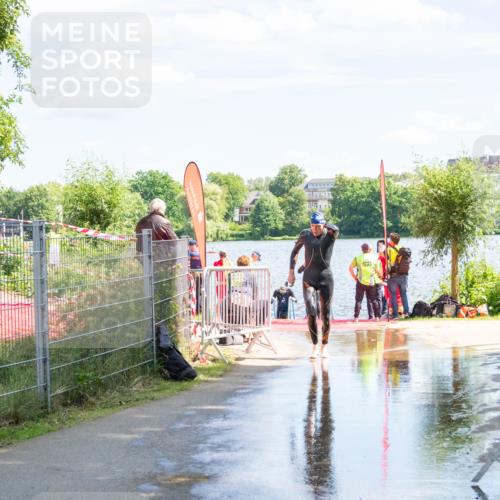 16.06.2024 - 7 Türme Triathlon MichiJ http://msf.ph/oto/6265623 16.06.2024 11:17:29 Schwimmen 27, 28, 165, 186, 227, 237, 242, 272, 618 meine-sportfotos.de
