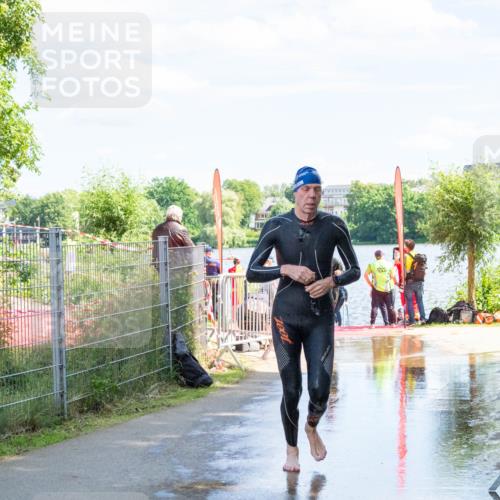 16.06.2024 - 7 Türme Triathlon MichiJ http://msf.ph/oto/6265628 16.06.2024 11:17:32 Schwimmen 28, 165, 186, 227, 237, 242, 272, 618 meine-sportfotos.de