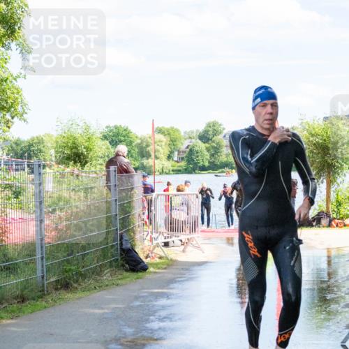 16.06.2024 - 7 Türme Triathlon MichiJ http://msf.ph/oto/6265629 16.06.2024 11:17:32 Schwimmen 28, 165, 186, 227, 237, 242, 272, 618 meine-sportfotos.de