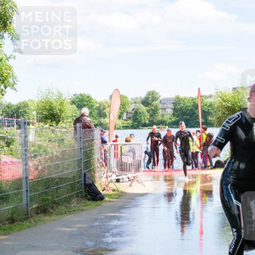 16.06.2024 - 7 Türme Triathlon MichiJ http://msf.ph/oto/6265636 16.06.2024 11:17:36 Schwimmen 28, 165, 227, 237, 240, 242, 272, 618 meine-sportfotos.de