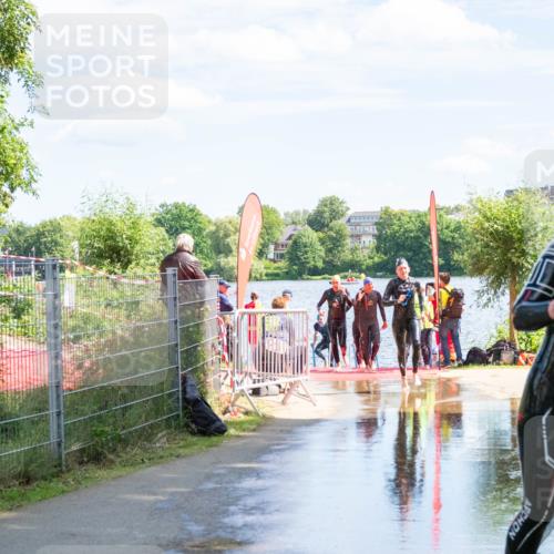 16.06.2024 - 7 Türme Triathlon MichiJ http://msf.ph/oto/6265637 16.06.2024 11:17:37 Schwimmen 28, 165, 227, 237, 240, 242, 272, 618 meine-sportfotos.de
