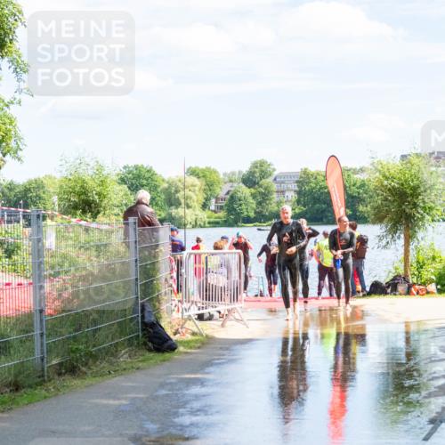 16.06.2024 - 7 Türme Triathlon MichiJ http://msf.ph/oto/6265643 16.06.2024 11:17:40 Schwimmen 28, 165, 227, 237, 240, 242, 272, 618 meine-sportfotos.de